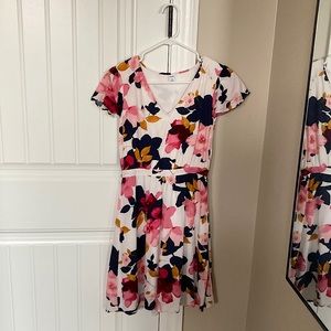 Casual floral dress.
